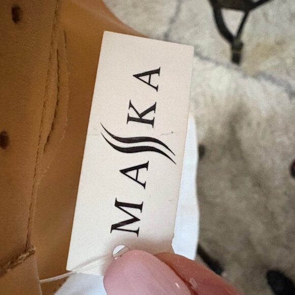 Tan leather belt - Picture 3 of 5